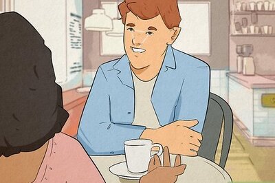 What Is the Triangle Flirting Technique and Does It Work?