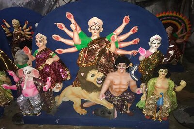 Covid-19 Slashed Goddess Durga's Height but Delhi's Idol-makers Face Losses That Inches Can't Measure