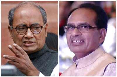 Digvijaya Singh's Open Challenge to Shivraj Singh Chouhan Sets Stage For Bhopal Poll Battle