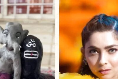 Watch: Actress Sonalee Kulkarni Makes Ganesha Idol At Home With Brother