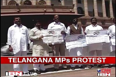 Suspension of Telangana MPs shows the way: Cong