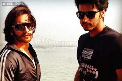 Ranveer and I are fun loving goons in 'Gunday': Arjun