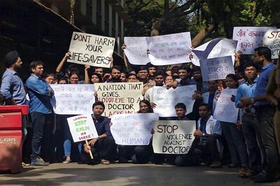 Mumbai's JJ Hospital Doctors Call off Strike After 4 Days of Protest Against Inadequate Security