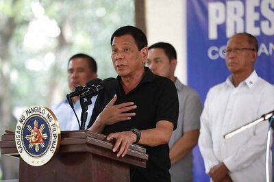 Philippines Bans 2 US Senators, Threatens to Introduce Visa Restrictions for Americans
