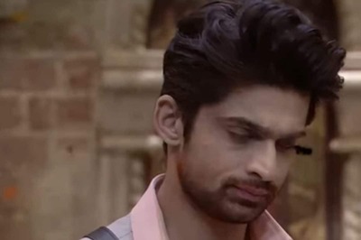 Bigg Boss 17 Promo: Salman Khan Calls Abhishek Kumar 'Most Fake Contestant'