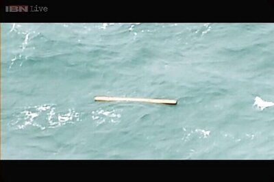 Missing AirAsia plane QZ8501 debris found, bodies, life jackets spotted