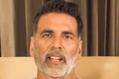 Akshay Kumar Makes Paps Run in The Morning as He Takes Part in an Event for Mumbai Police; Watch
