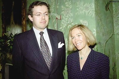 UK: Man leaves wife's body to decompose at home