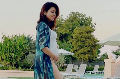 Pranitha Subhash is Dancing to Jugnu to Drive Away All Her Pregnancy Blues in 'Major Throwback' Video