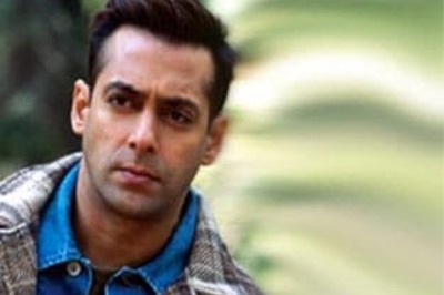 Salman Khan's Wanted runs into legal trouble