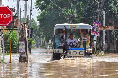 Schools in Noida to Stay Shut Tomorrow as Yamuna Crosses Danger Mark