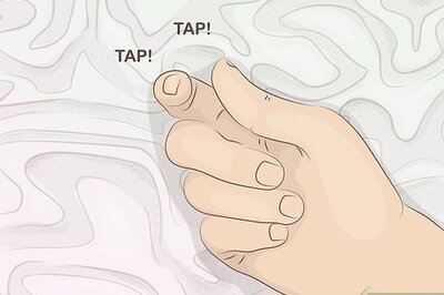 How to Hang Christmas Lights on Stucco