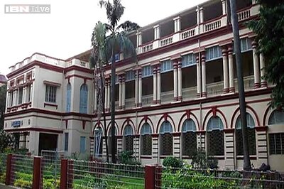 Kolkata: Jadavpur students advised against convocation boycott