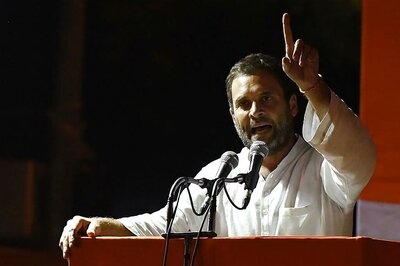 On Gandhi's Death Anniversary, Rahul Pledges to Fight Those Who Seek to 'Destroy'