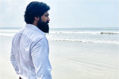 Yash Resumes KGF 2 Shoot, See Pic