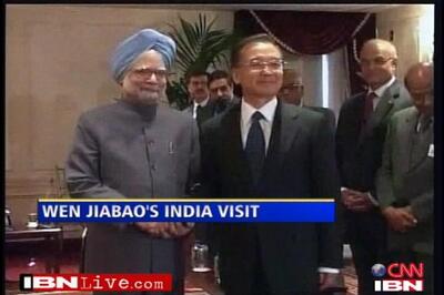 India, China ink multi-billion dollar pacts