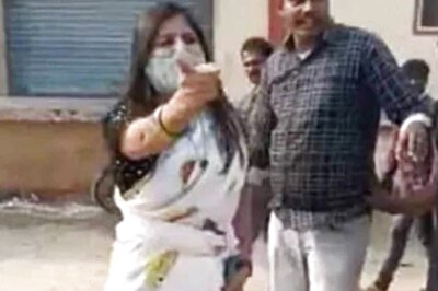 Singer Mangli Loses Cool After Getting Mobbed by Fans in Andhra's Ongole