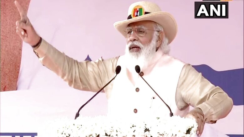 PM Narendra Modi Pays Tribute to Indira Gandhi on Her 36th Death Anniversary
