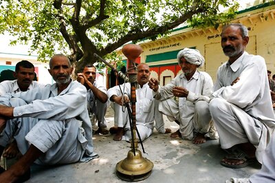 Six Members of Caste Panchayat Held for Boycotting Family Over Property Dispute in Pune