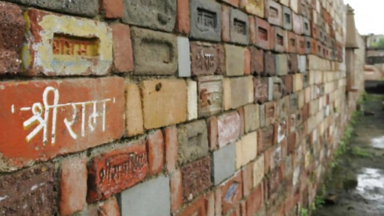 Hindu, Muslim Leaders Meet For Settlement of Ayodhya Dispute