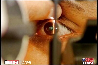 MIT develops hand-held device to catch early signs of eye disease