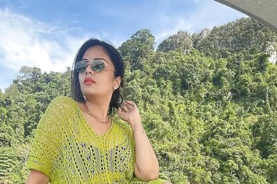 Sreemukhi Shares Throwback Pic From Thailand Trip, Looks Gorgeous In Green Crochet