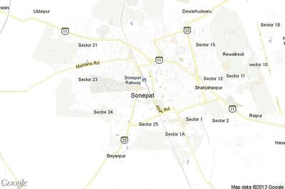 Two Delhi University students charred to death