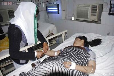 Pakistan: Truck hits school bus, 17 children dead