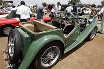 In Pics: Old beauties on the road