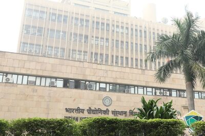Lack of Financial Model, Absence of Administrative Autonomy Hampering Growth of IITs: Former IIT Delhi Director