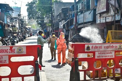 Girl from Northeast Spat on in Mumbai, Says NCW as Cases of Racist Abuse Go up Amid Coronavirus Outbreak