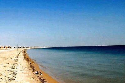 Indian Girl Dies of Heart Attack at Half Moon Beach in Saudi Arabia