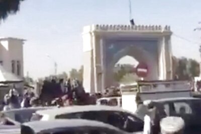 Uzbekistan Says 84 Afghan Soldiers Cross Border Fleeing Taliban