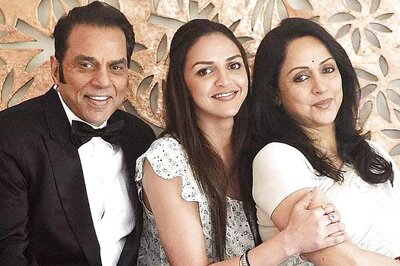 When Esha Deol's Classmate Hinted At Dharmendra's Second Marriage To Hema Malini: 'You Have Two Moms...'