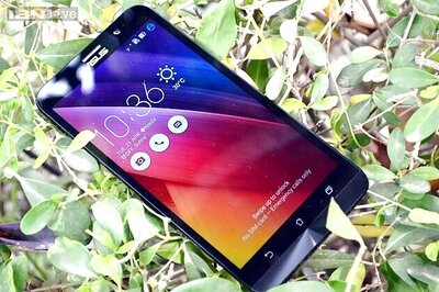 Photos: Asus Zenfone 2 goes out in the summer sun