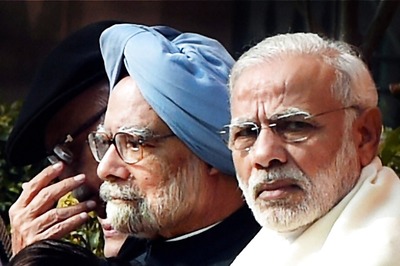 Narendra Modi Mocks Harvard Economists, Manmohan and Quotes GDP Figures at UP Election Rallies
