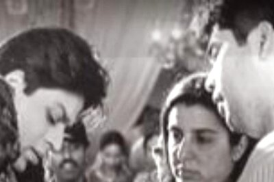 Karan Johar Gets Emotional as K3G Completes 21 Years, Shares BTS Stills With SRK, Kajol, Hrithik, Others