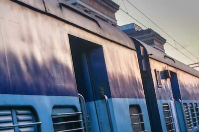 Women In Moving Train Acts Possessed, Internet Calls It ‘Staged’