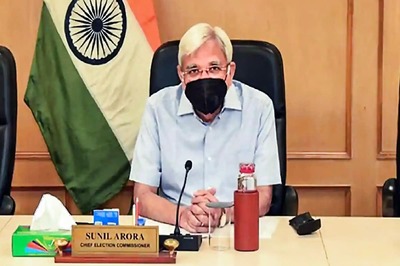 Separate Booths for Covid-19 Patients, Select Grounds For Rallies Likely as EC Readies Guidelines for Bihar Polls