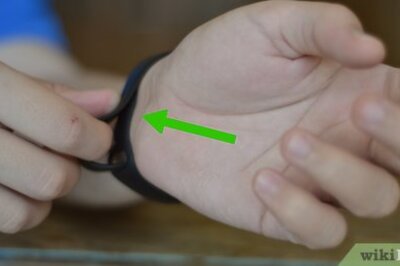 How to Give Yourself a Hand Massage