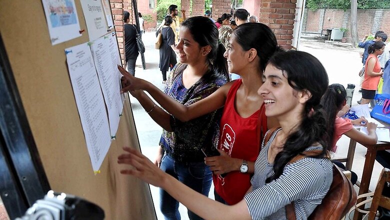Supreme Court Refuses to Allow Pregnant DU Student to Appear in LLB Exams