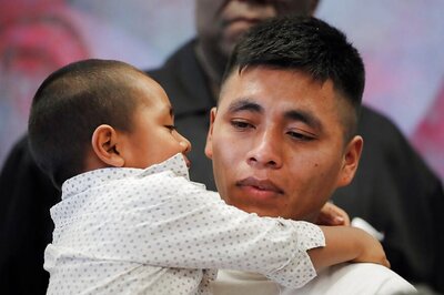 US Reunites Some Under-5 Migrants With Parents, Dozens Still in Limbo