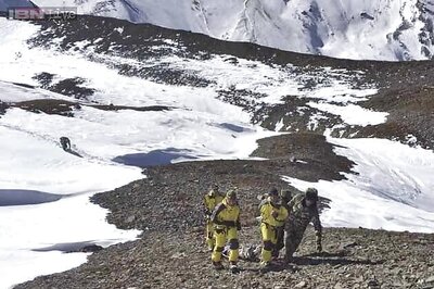 Nepal vows warning system after deadly Himalayan snowstorm