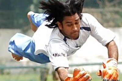 We can't just shut up and play: Dhoni warns Oz