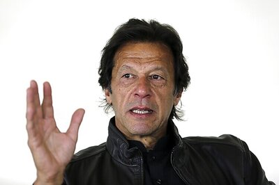 Panama Papers: Imran demands PM's resignation, calls for CJ-led probe