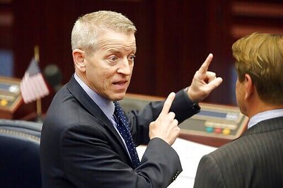 Florida Governor Signs Bill For Seminole Sports Betting Deal