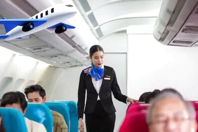 'Wear Proper Undergarments': Delta Airlines' Memo for Flight Attendants Comes Crashing Down After Outrage