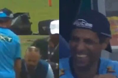 IPL 2023: Birthday Boy Ashish Nehra's Prank Leaves Murali Karthik 'Floored', GT Coach in Splits; WATCH