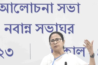Bengal CM Mamata Advised 10 Days' Rest, Restricted Movement After Knee Injury