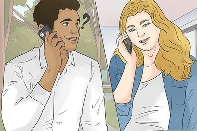 How to Keep a Conversation Going with a Girl on the Phone